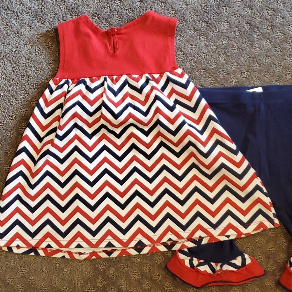 Toddler Girl 2 piece capri pants set - Picture 3 of 4